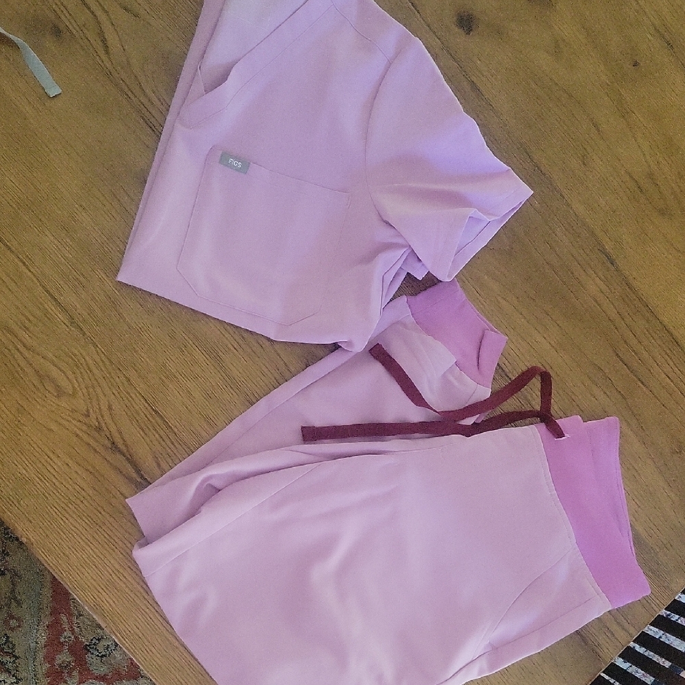 Figs Dusk Medium Top Med Petite Joggers